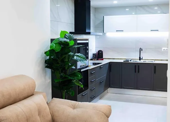 Modern 3-bed In Heart Of Lägenhet *