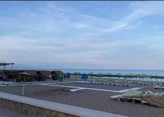 Lägenhet Modern 3-bed In Heart Of Torremolinos