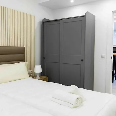 アパート Modern 3-bed In Heart Of トレモリノス