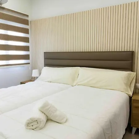 Modern 3-bed In Heart Of Apartamento