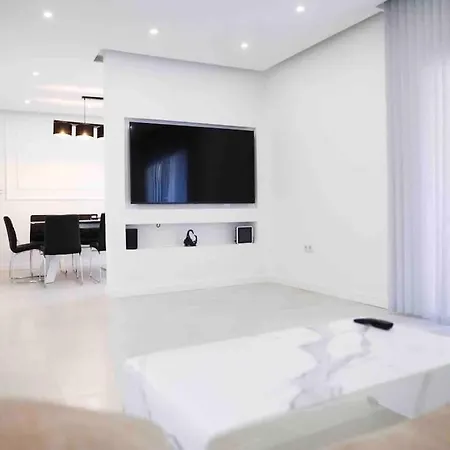 Modern 3-bed In Heart Of Apartmán