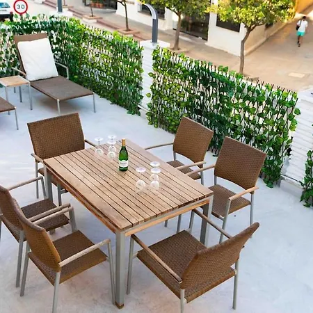 Apartmán Modern 3-bed In Heart Of