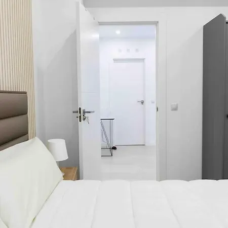 Modern 3-bed In Heart Of * Torremolinos